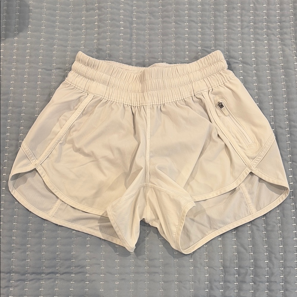 Lululemon Tracker Short 4"